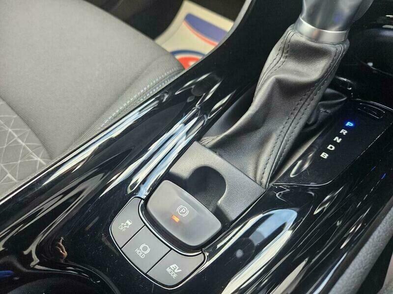 Used Toyota C-HR 2021 for sale - 76699068: Photo 17