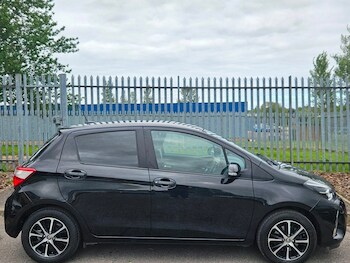 Used Toyota Yaris 2018 for sale - 78534389: Photo