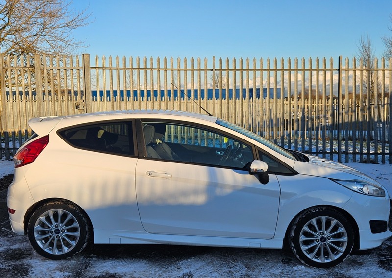 Used Ford Fiesta 2014 for sale - 77107364: Photo 2