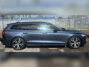 Used Volvo V60 2020 for sale - 79283674: Photo
