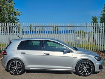 Used Volkswagen Golf 2017 for sale - 78414698: Photo