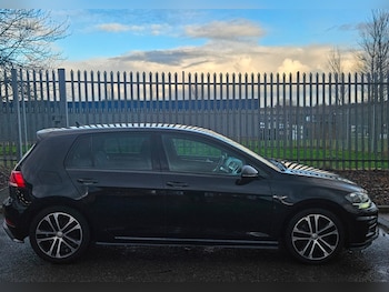 Used Volkswagen Golf 2019 for sale - 78300115: Photo