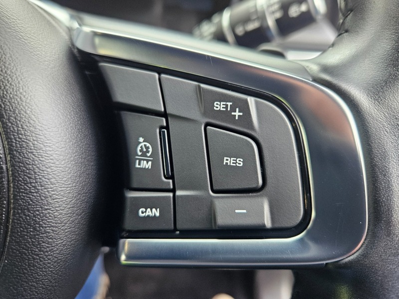 Used Jaguar E-Pace 2020 for sale - 77655923: Photo 10