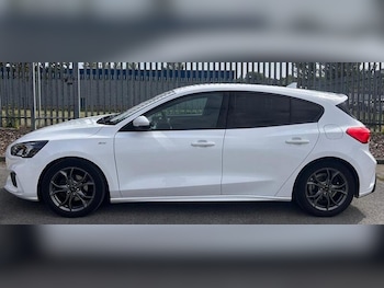 Used Ford Focus 2018 for sale - 79283654: Photo
