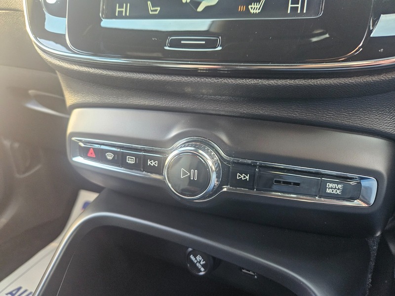 Used Volvo XC40 2018 for sale - 77172848: Photo 16