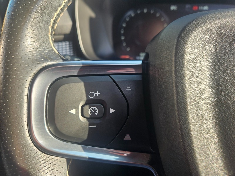 Used Volvo XC40 2018 for sale - 77172848: Photo 8