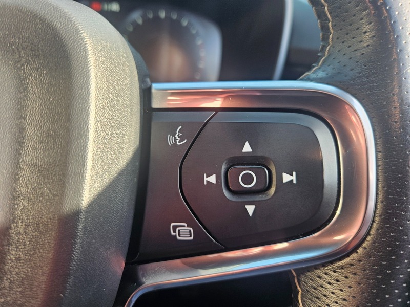 Used Volvo XC40 2018 for sale - 77172848: Photo 9