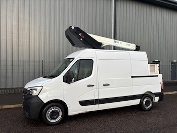 Renault Master feature image