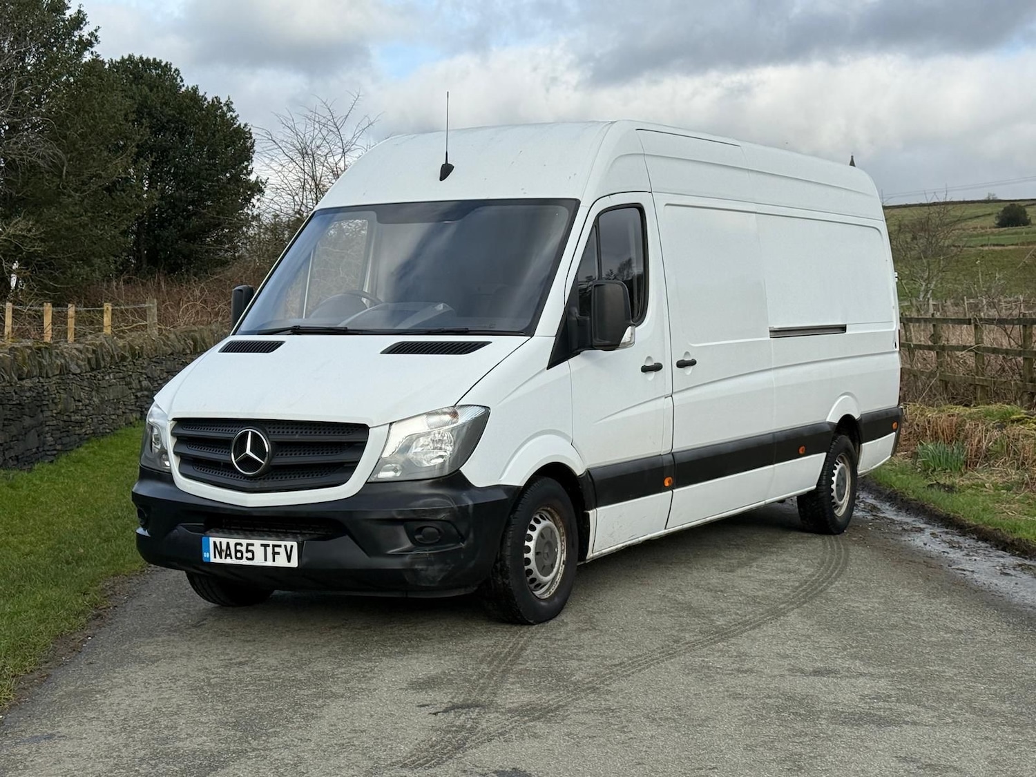 Used Mercedes-Benz Sprinter 2015 for sale - 77657448: Photo 2