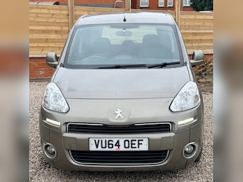 Used Peugeot Partner Tepee 2014 for sale - 76181641: Photo