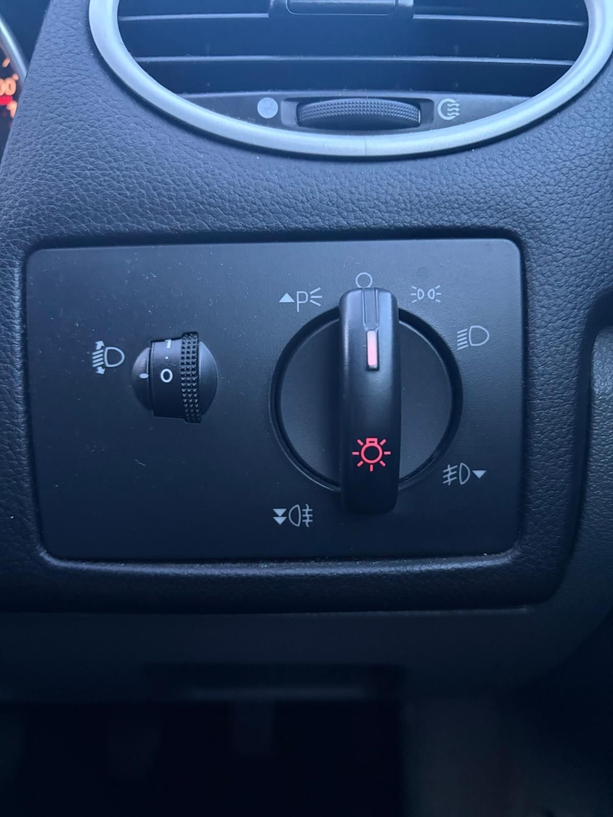 Used Ford Focus 2009 for sale - 78181868: Photo 9