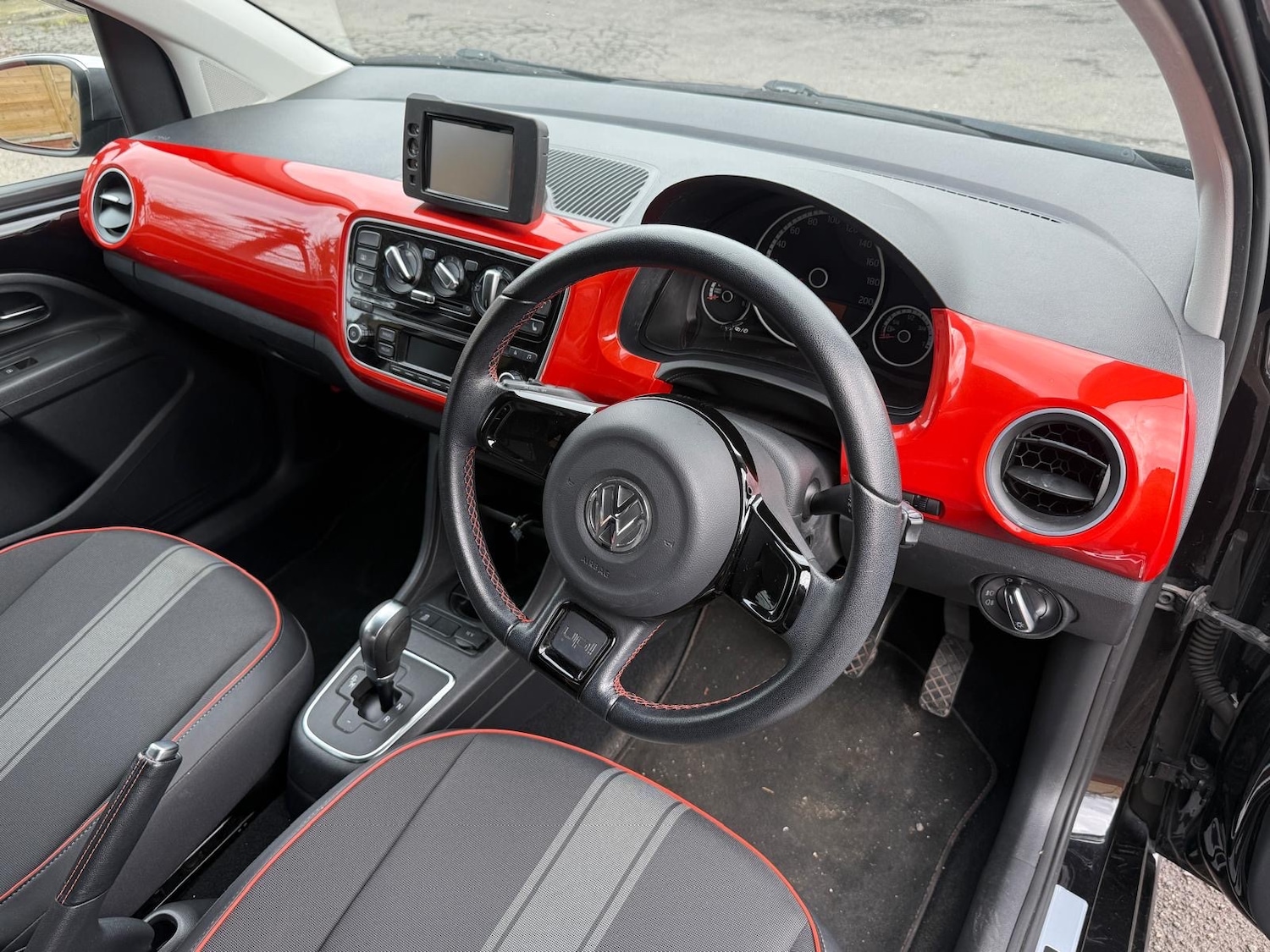 Used Volkswagen up! 2025 for sale - 77701168: Photo 10