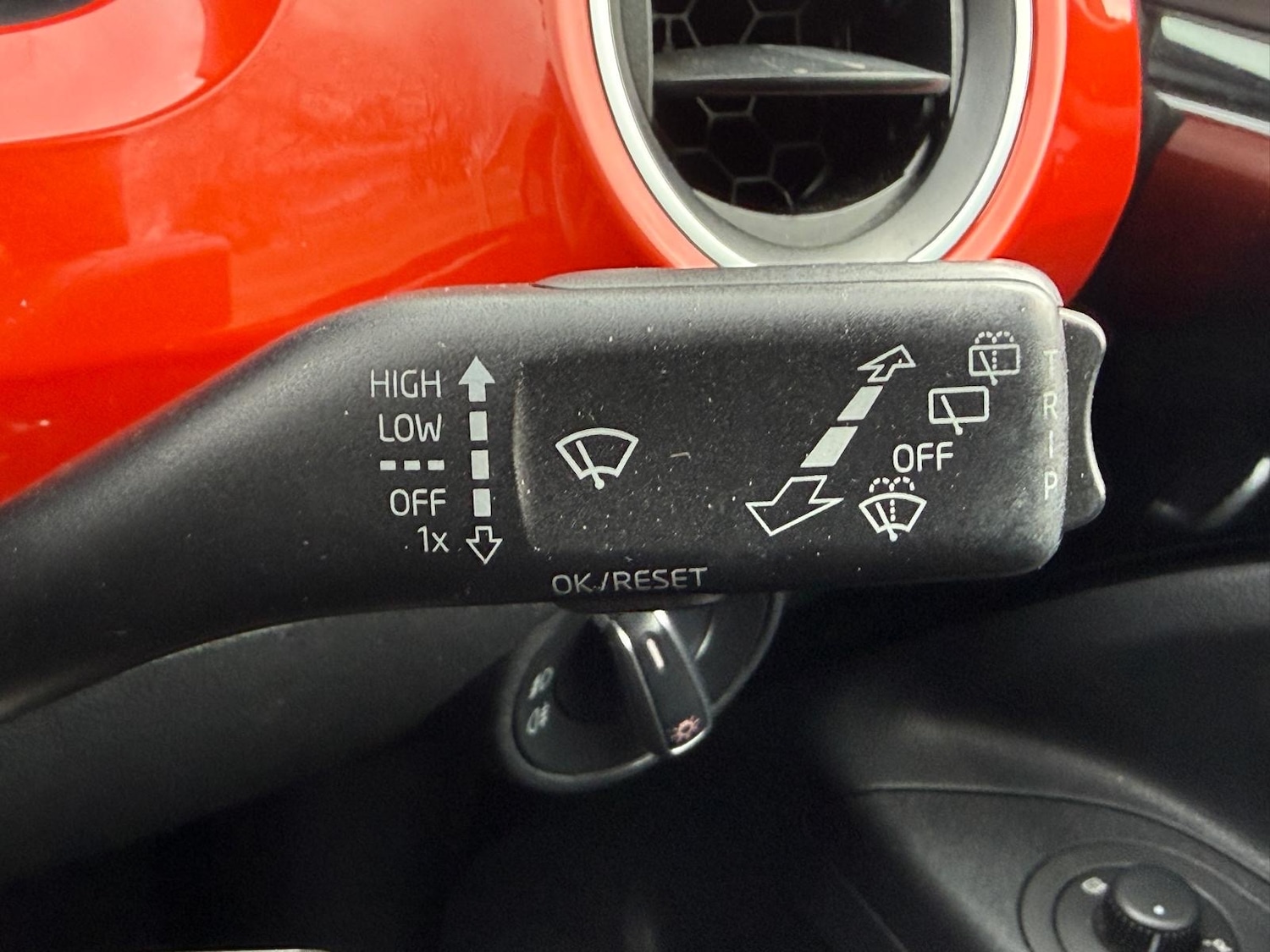 Used Volkswagen up! 2025 for sale - 77701168: Photo 15