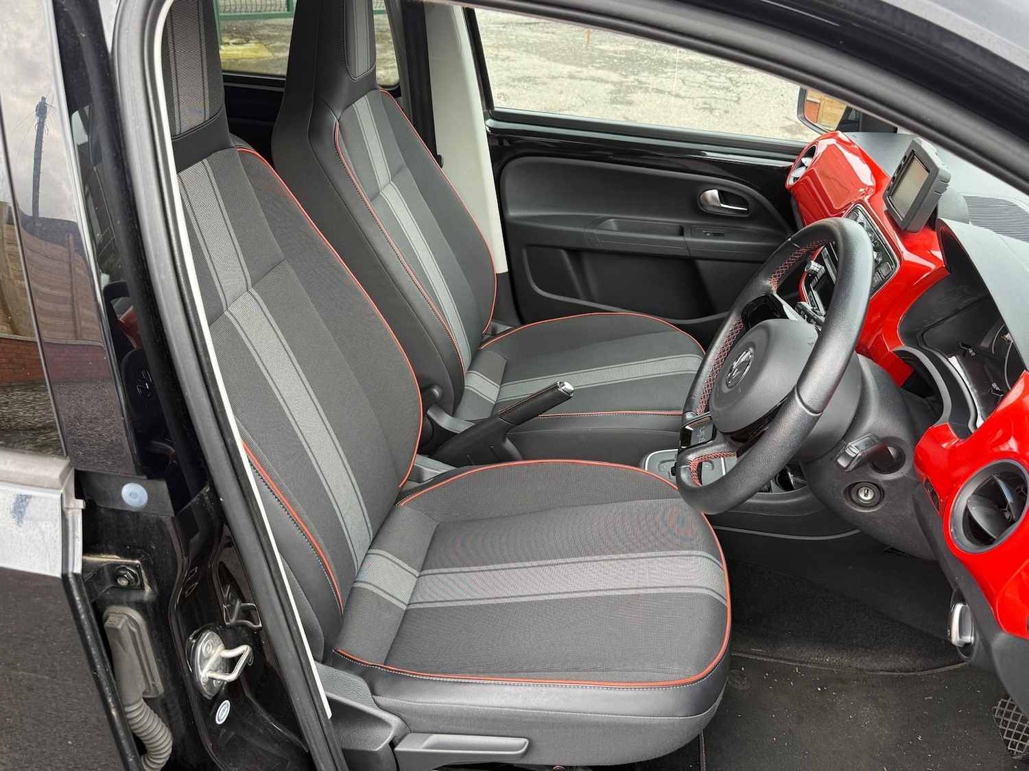 Used Volkswagen up! 2025 for sale - 77701168: Photo 19