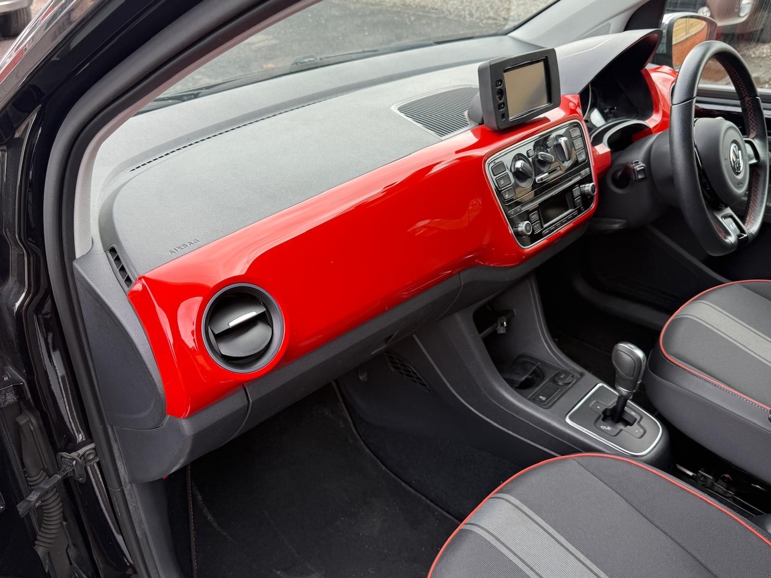 Used Volkswagen up! 2025 for sale - 77701168: Photo 21