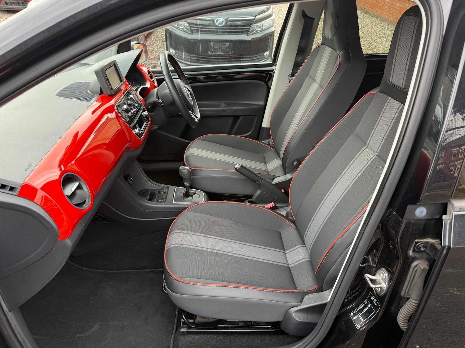 Used Volkswagen up! 2025 for sale - 77701168: Photo 22