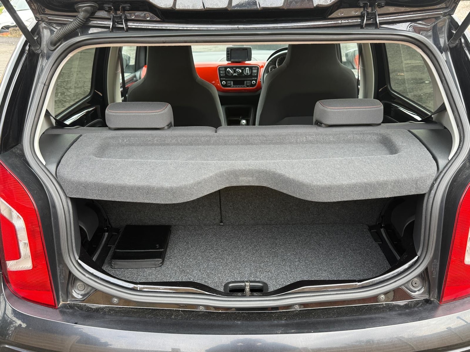 Used Volkswagen up! 2025 for sale - 77701168: Photo 9