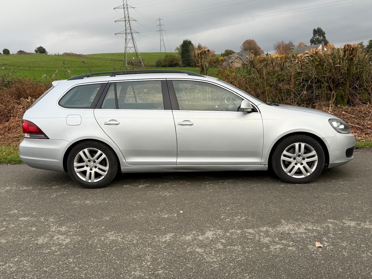 Used Volkswagen Golf 2011 for sale - 77090737: Photo 3