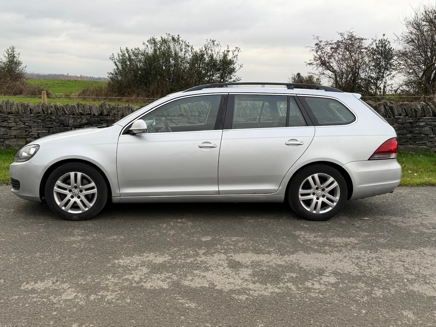 Used Volkswagen Golf 2011 for sale - 77090737: Photo 5