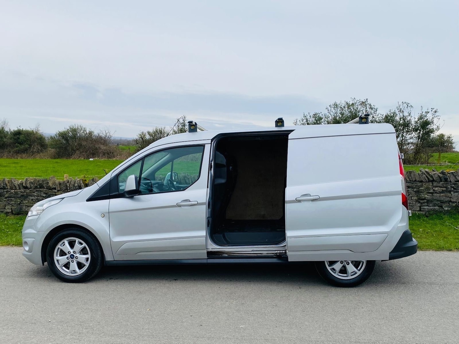 Used Ford Transit Connect 2017 for sale - 77997560: Photo 7