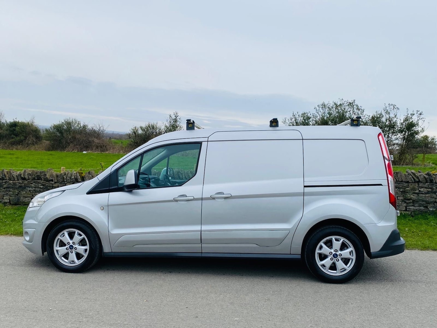 Used Ford Transit Connect 2017 for sale - 77997560: Photo 9