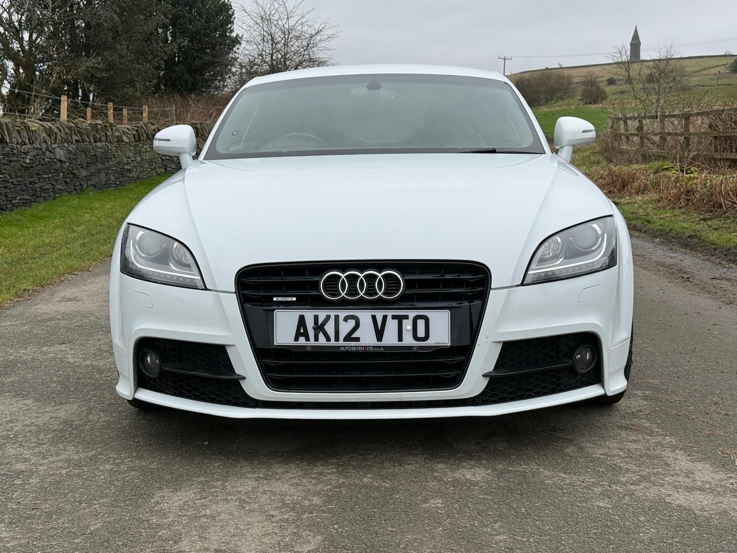 Used Audi TT 2012 for sale - 77324539: Photo 2