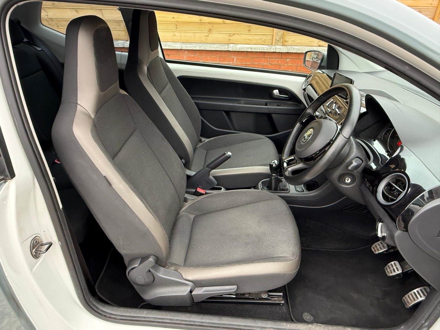 Used Volkswagen up! 2012 for sale - 76225162: Photo 11