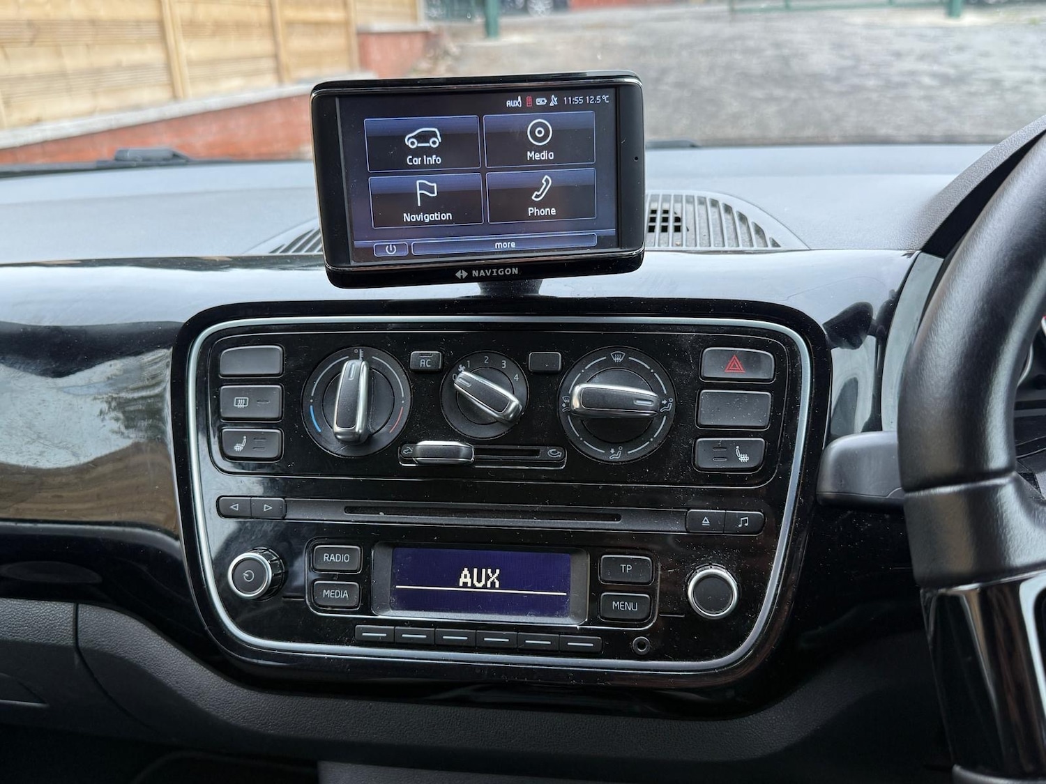 Used Volkswagen up! 2012 for sale - 76225162: Photo 20