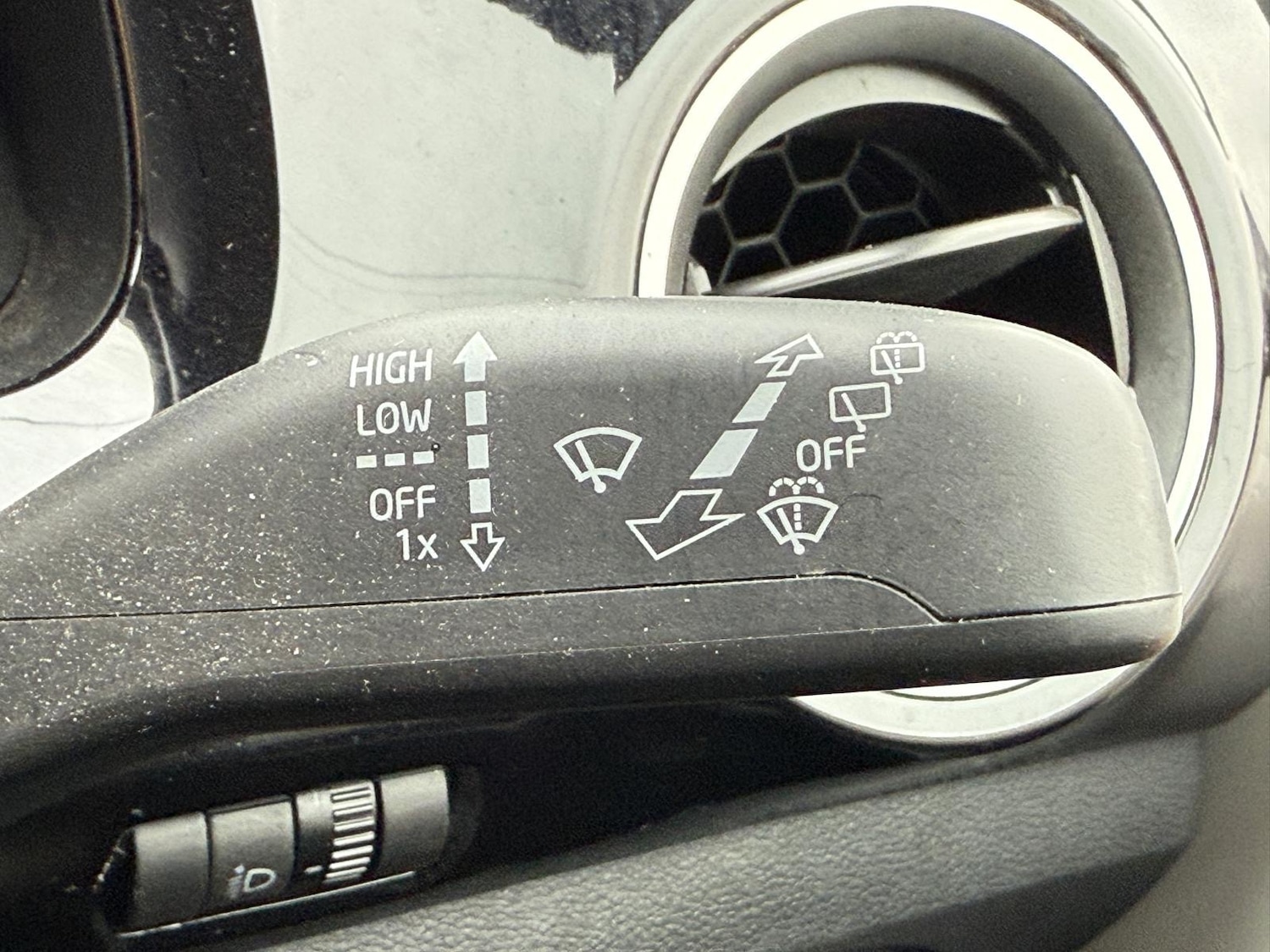 Used Volkswagen up! 2012 for sale - 76225162: Photo 21