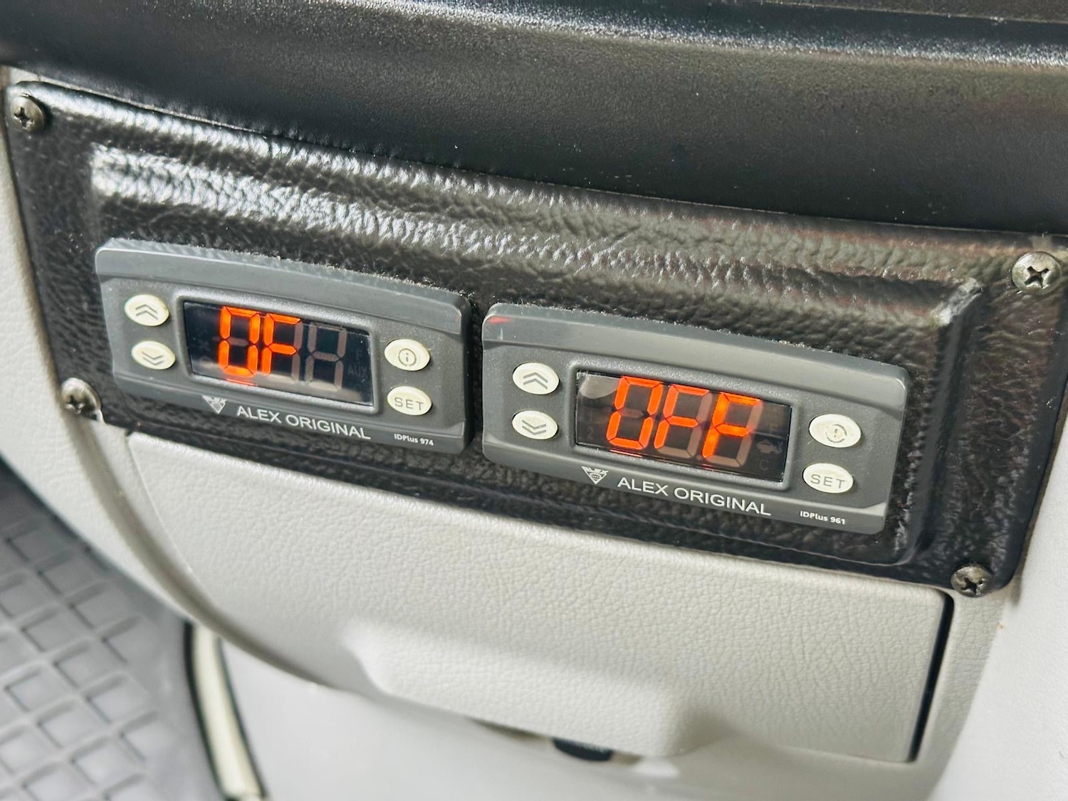 Vehicle 19