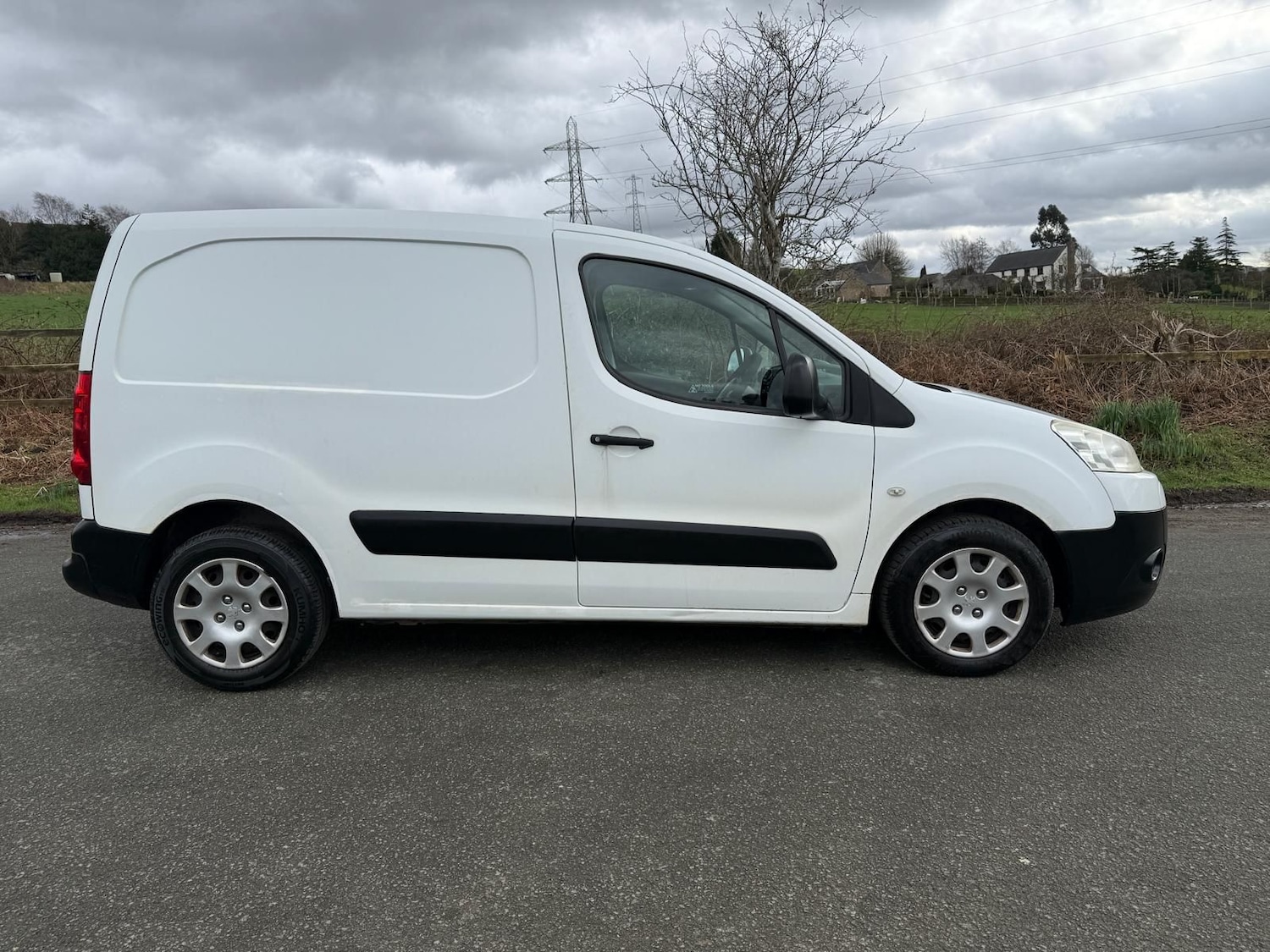 Used Peugeot Partner 2011 for sale - 77659155: Photo 15