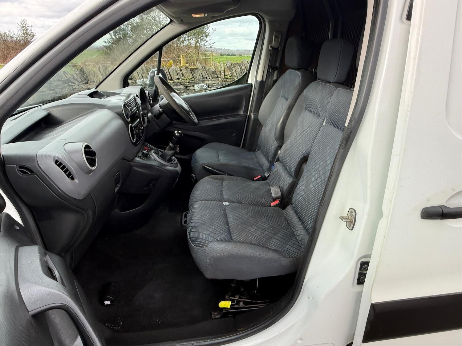 Used Peugeot Partner 2011 for sale - 77659155: Photo 18