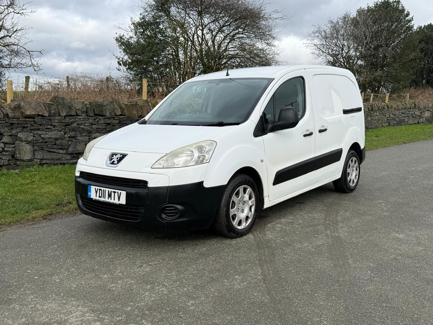 Used Peugeot Partner 2011 for sale - 77659155: Photo 4