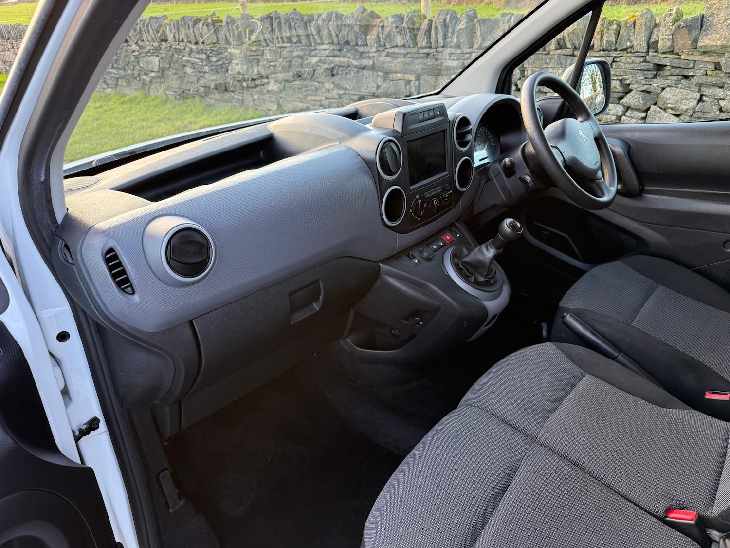 Used Peugeot Partner 2018 for sale - 76931676: Photo 16