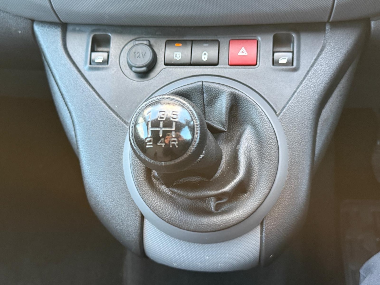 Used Peugeot Partner 2018 for sale - 76931676: Photo 21