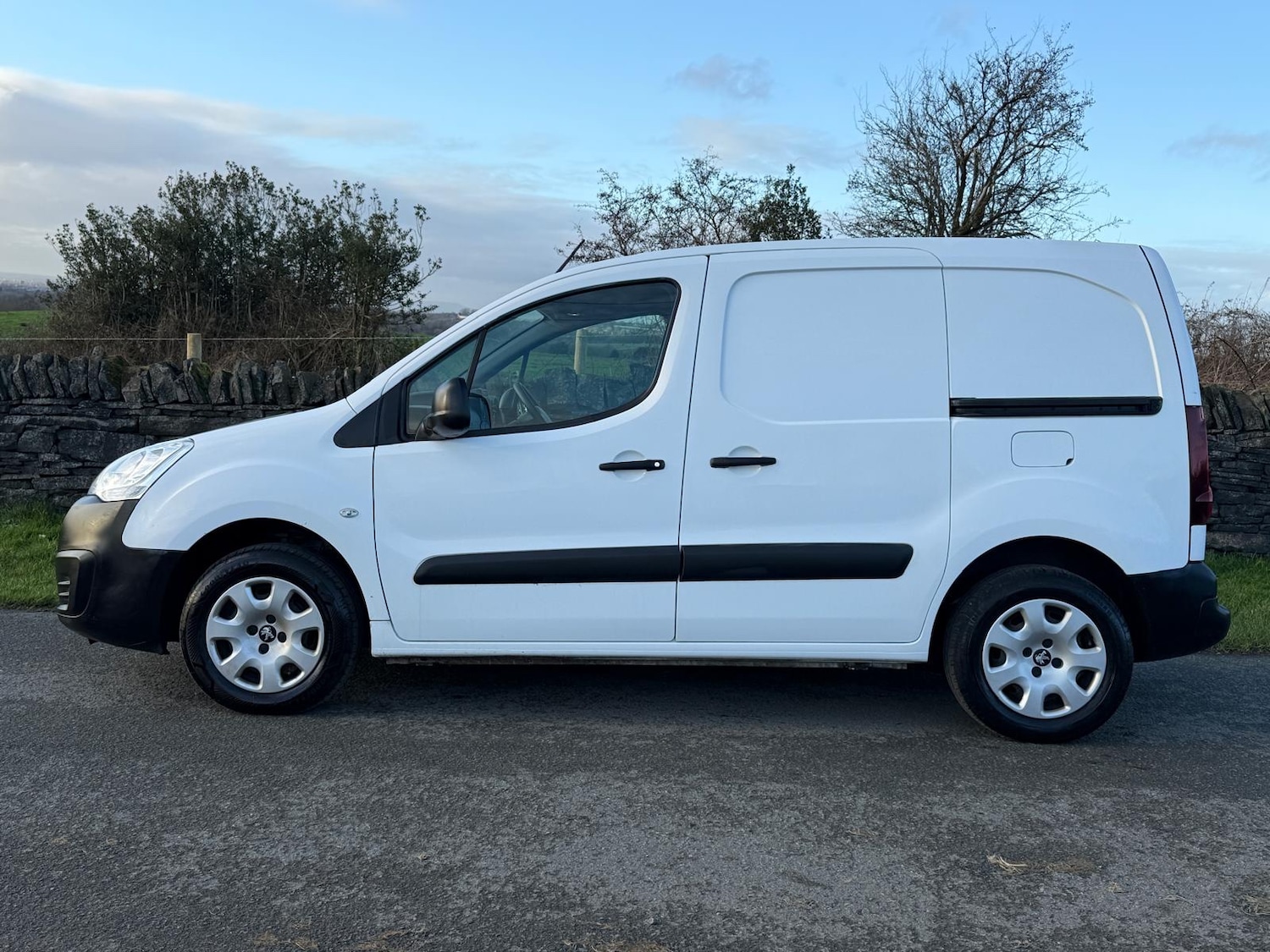 Used Peugeot Partner 2018 for sale - 76931676: Photo 3