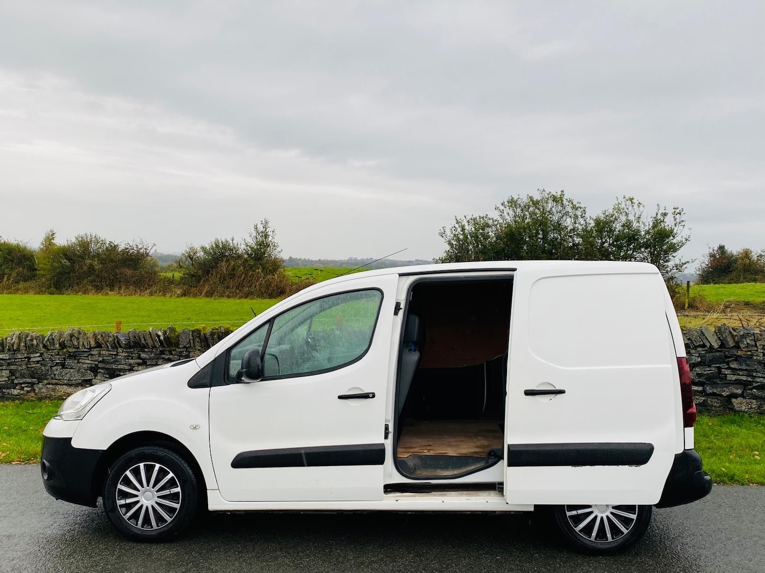 Used Citroen Berlingo 2014 for sale - 76391827: Photo 7