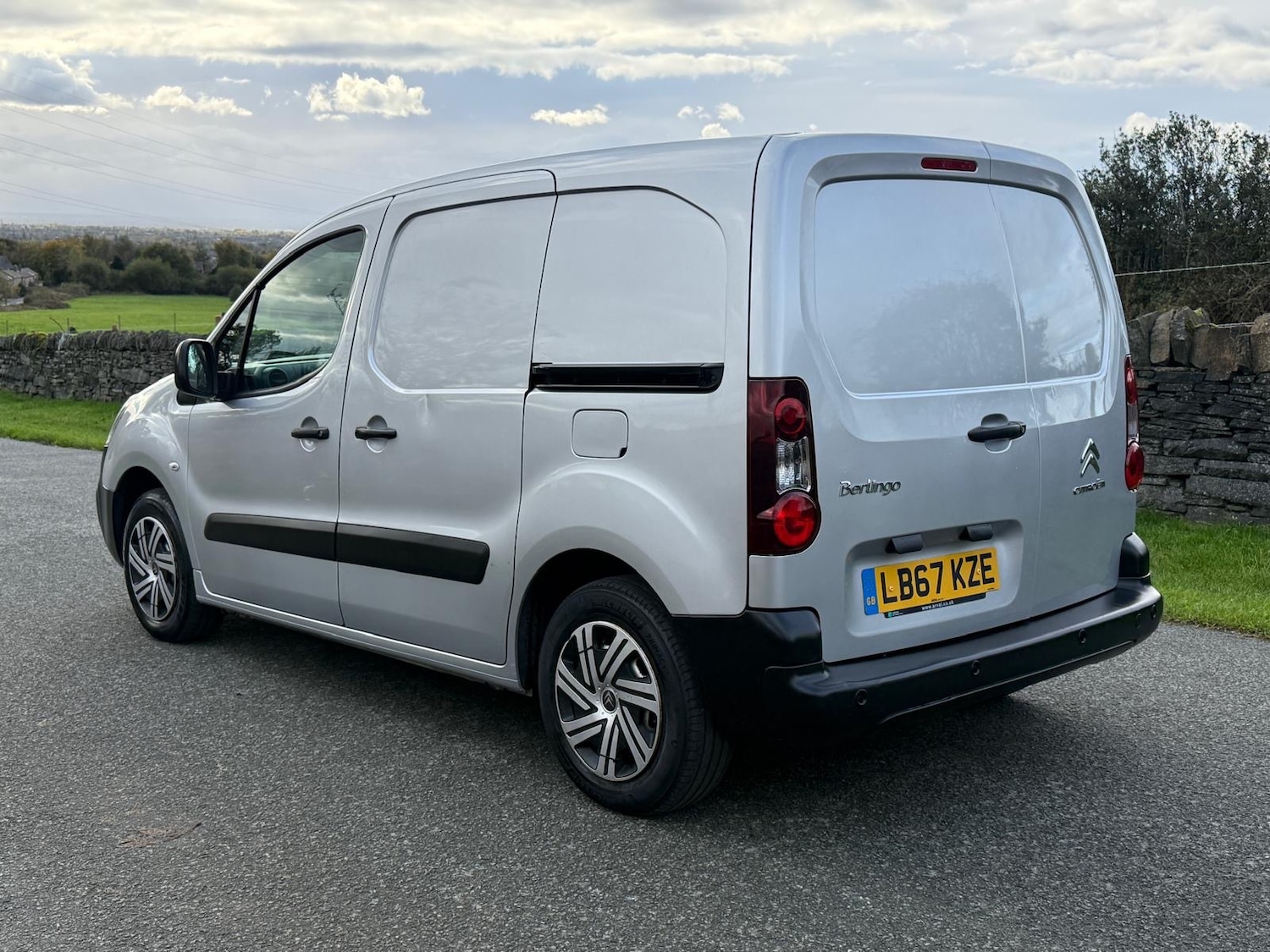 Used Citroen Berlingo 2017 for sale - 76358297: Photo 18