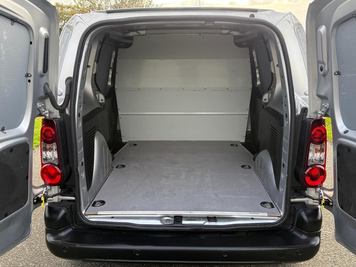 Used Citroen Berlingo 2017 for sale - 76358297: Photo 21