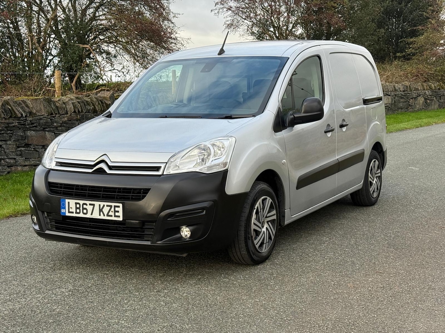 Used Citroen Berlingo 2017 for sale - 76358297: Photo 3