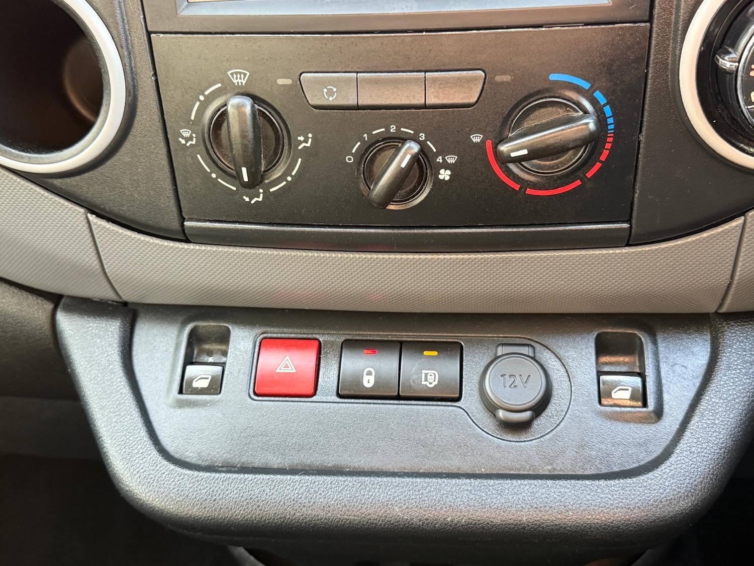 Used Citroen Berlingo 2017 for sale - 76358297: Photo 35