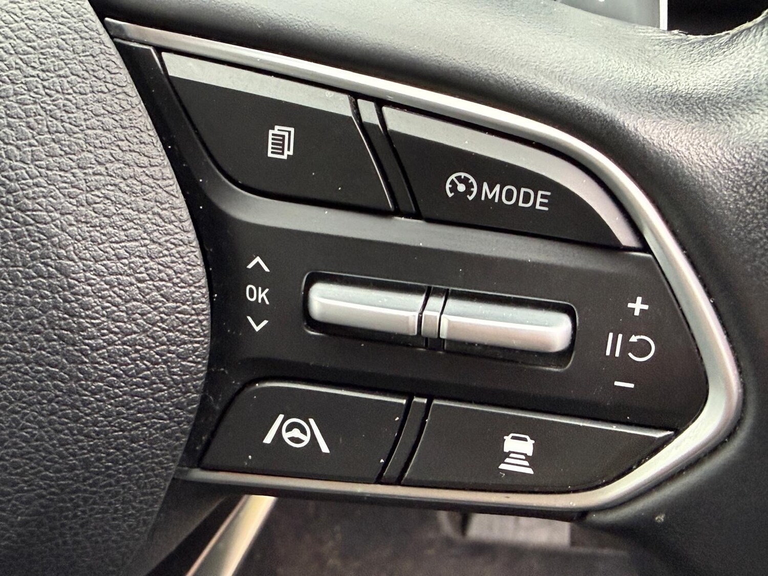 Used Hyundai Santa Fe 2022 for sale - 77613093: Photo 35