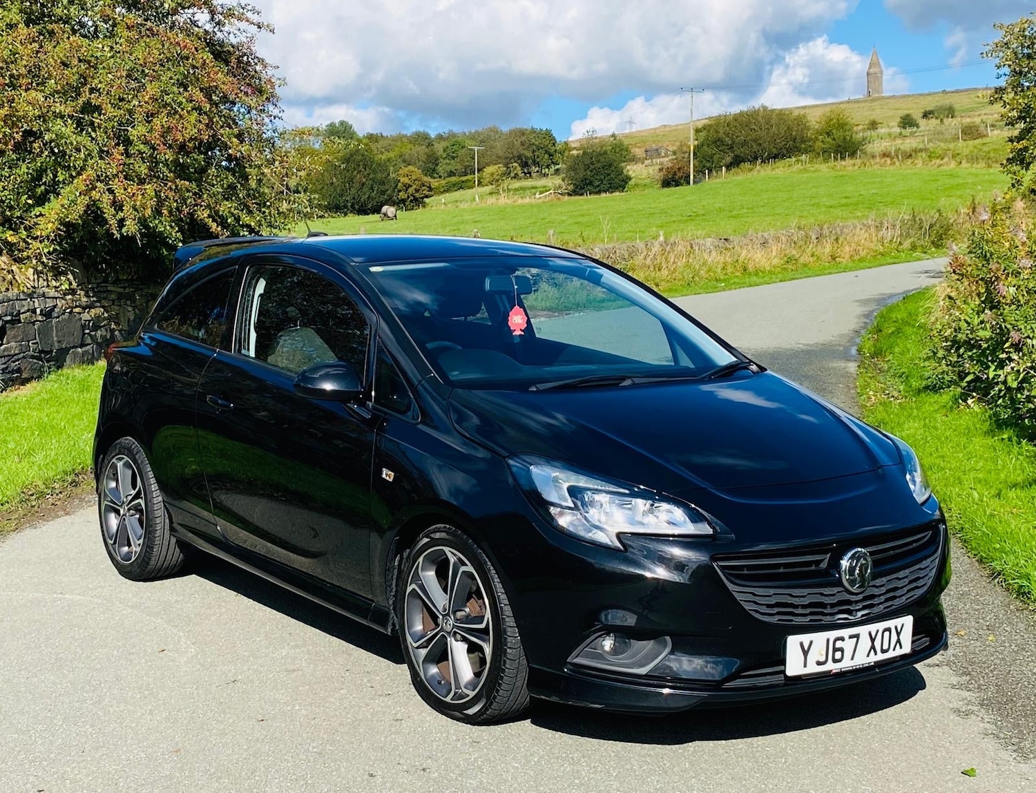 Used Vauxhall Corsa 2017 for sale - 76231396: Photo 1