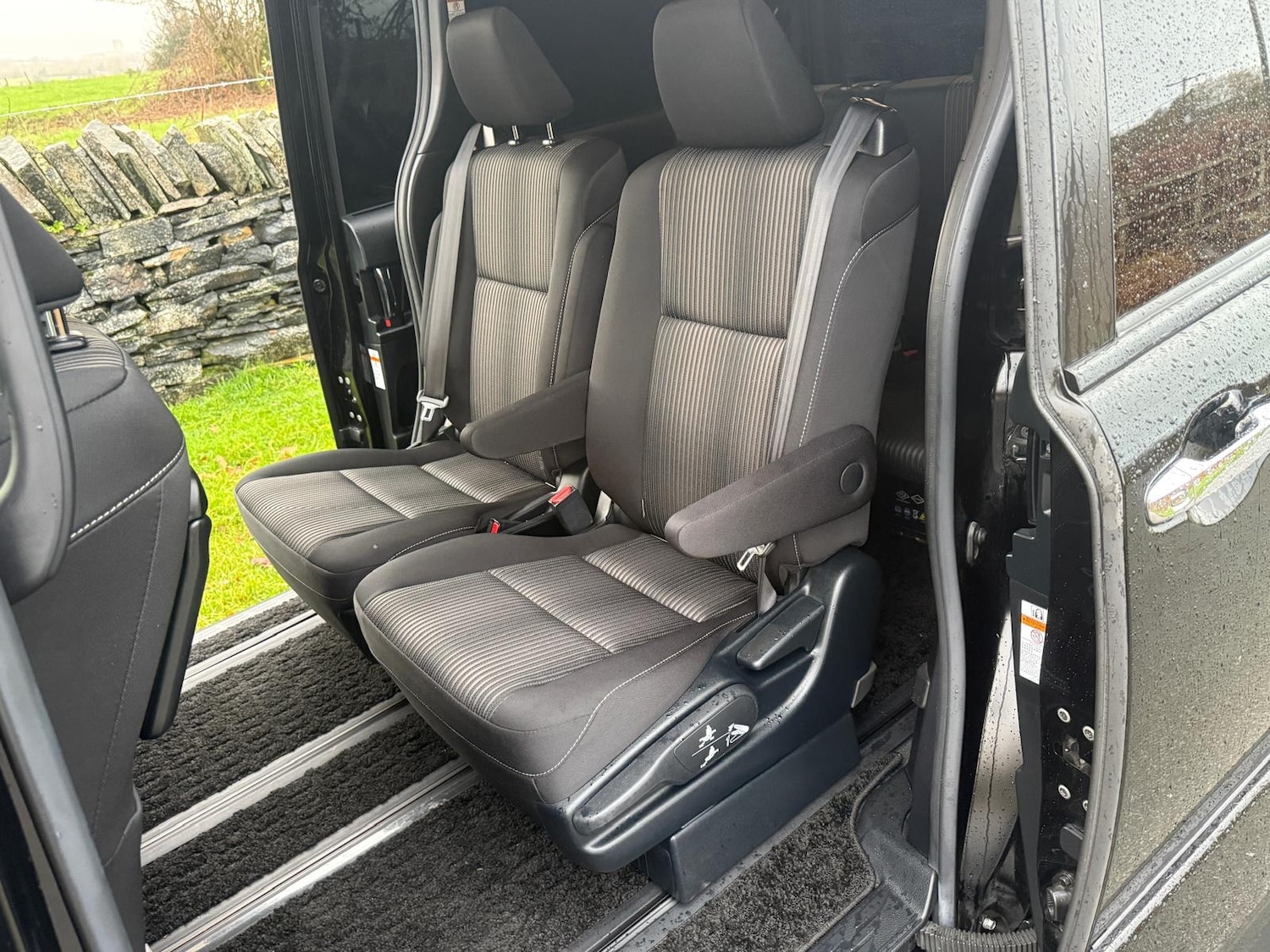 Used Toyota Noah 2025 for sale - 76626450: Photo 17