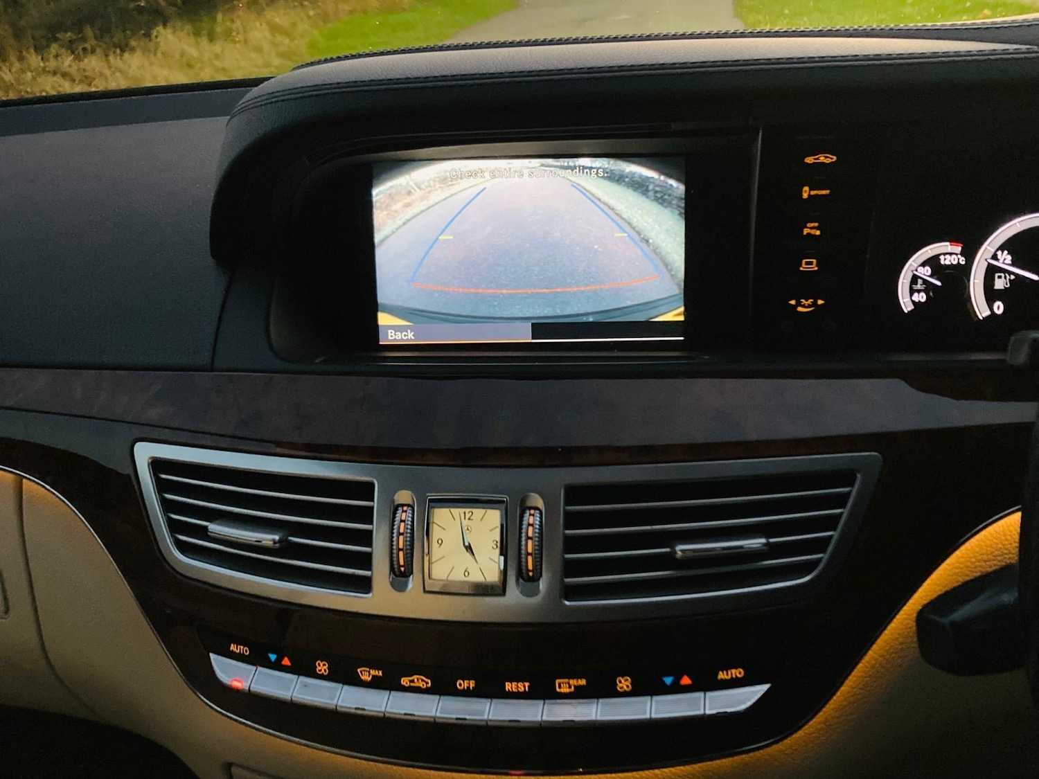 Used Mercedes-Benz S Class 2010 for sale - 76526089: Photo 27