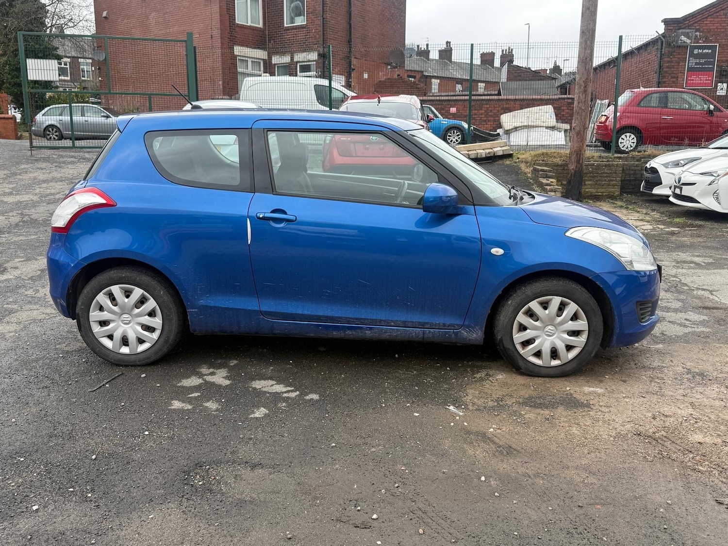 Used Suzuki Swift 2011 for sale - 77630898: Photo 5