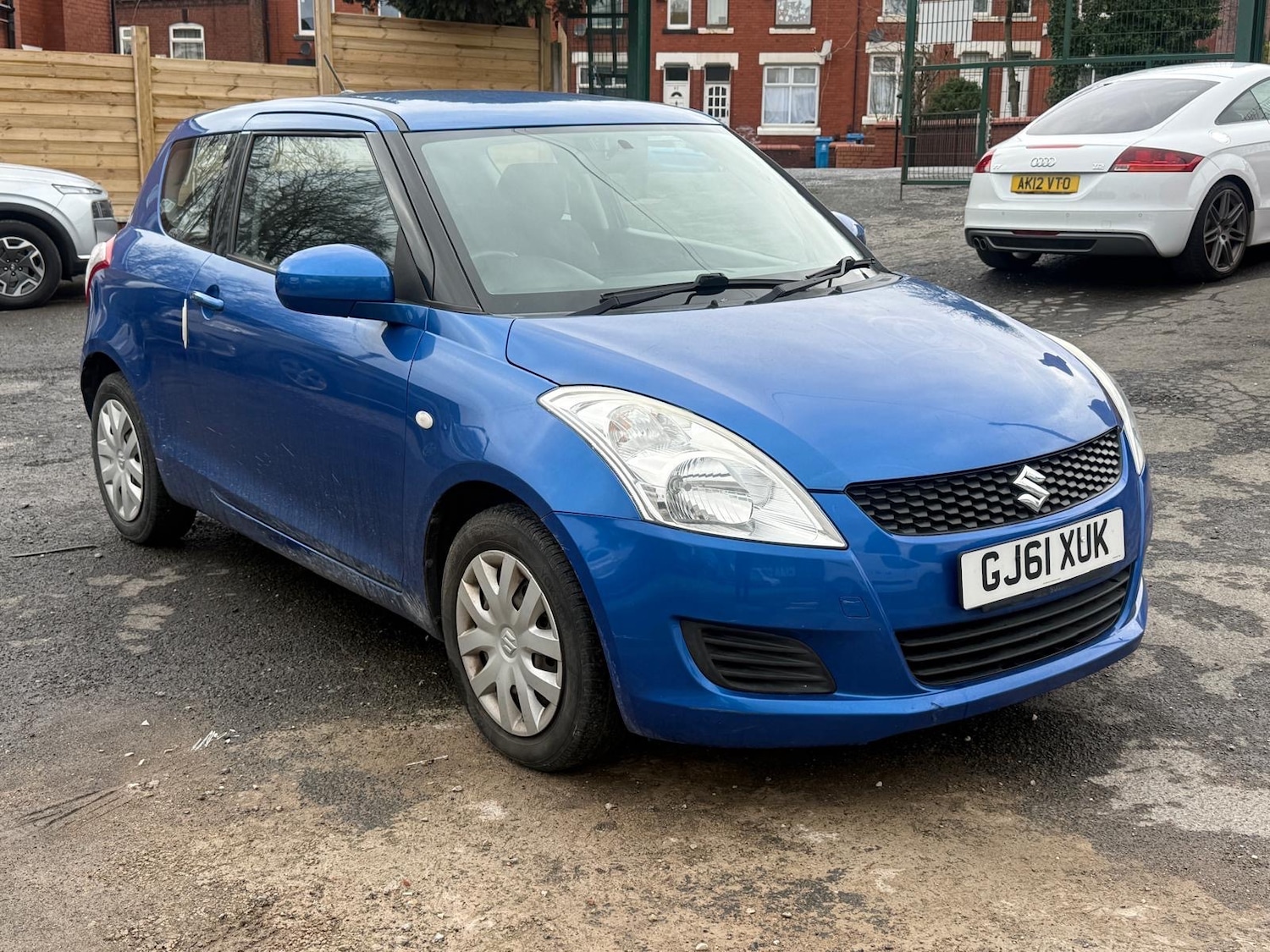 Used Suzuki Swift 2011 for sale - 77630898: Photo 6