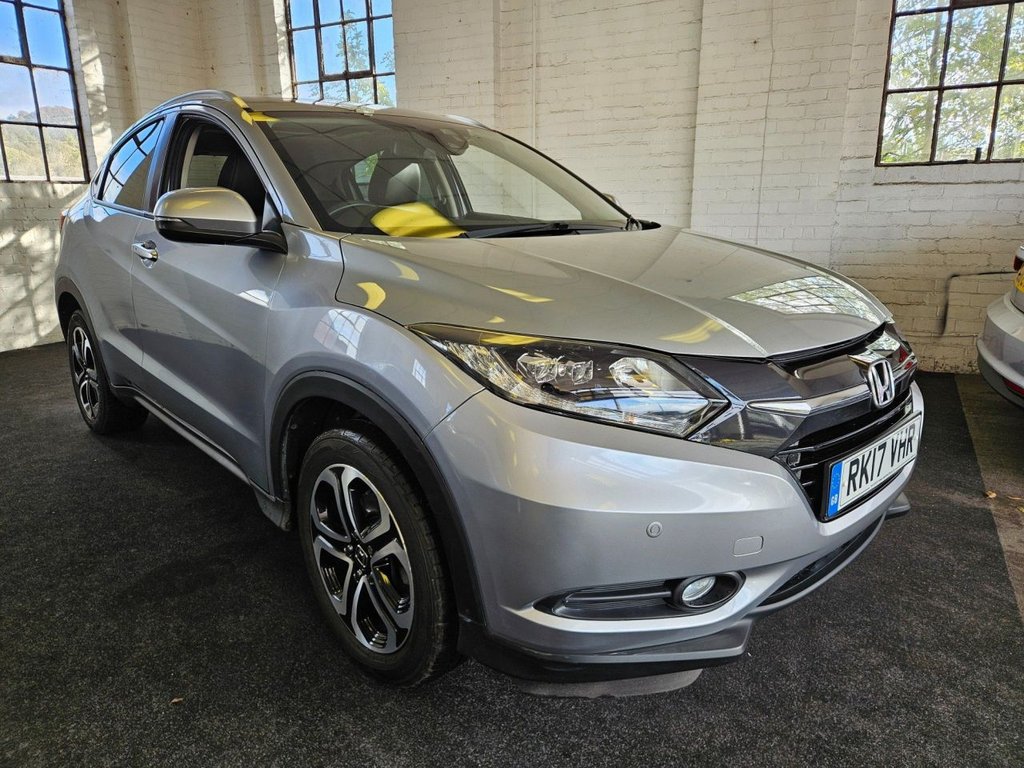 Used Honda HR-V 2017 for sale - 76304161: Photo 1
