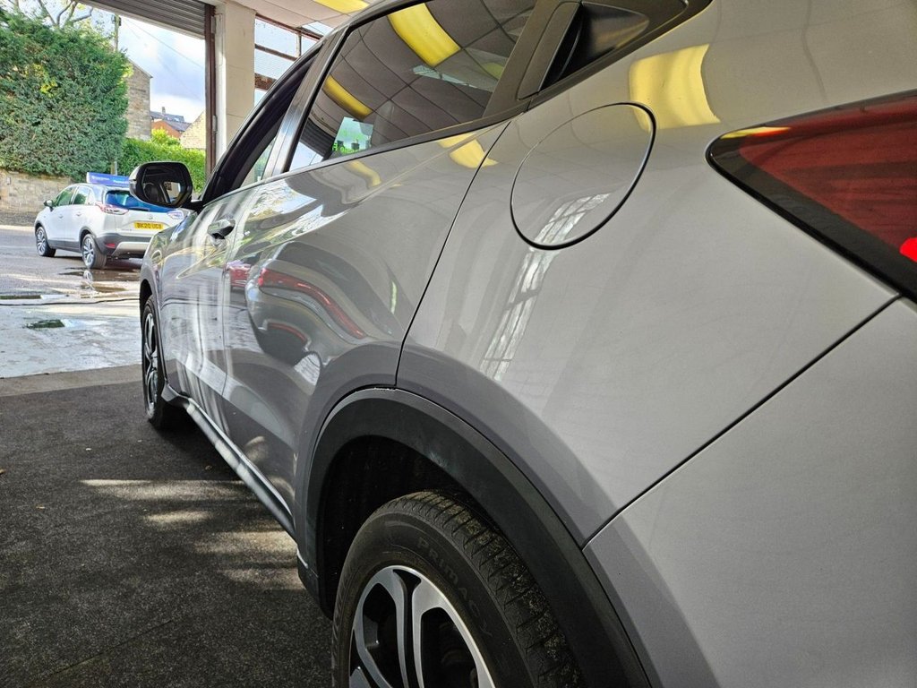 Used Honda HR-V 2017 for sale - 76304161: Photo 13