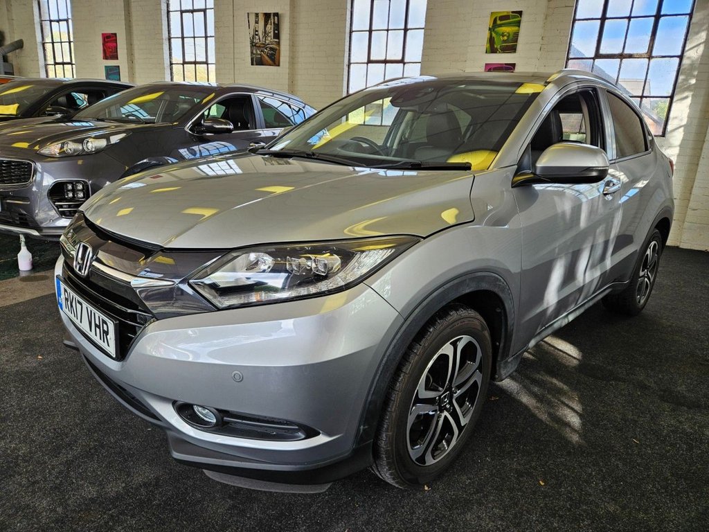 Used Honda HR-V 2017 for sale - 76304161: Photo 3